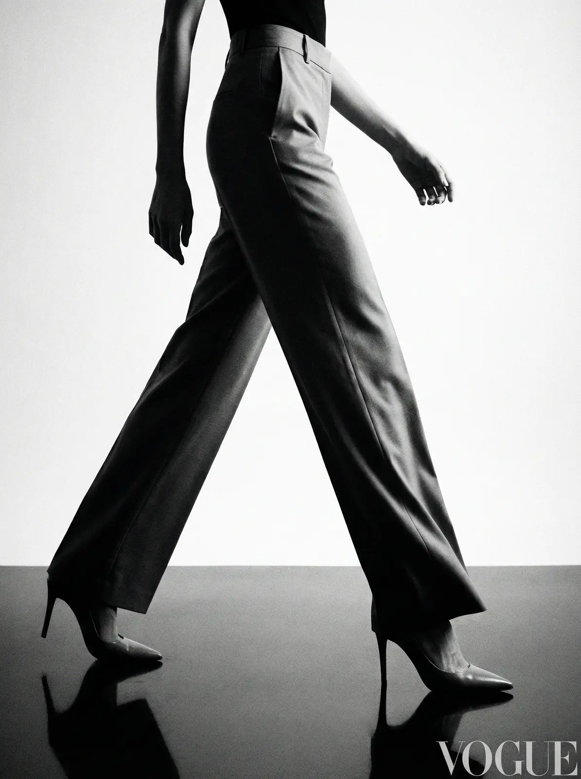 老汉推车 大长腿 设计师长裤高跟鞋影像